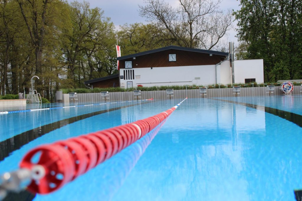 Schwimmerbecken